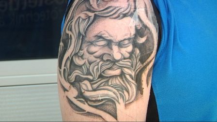 Bildquelle: Quelle//toxic.fm TattoosSonne2